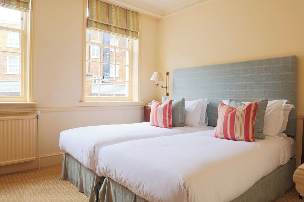 Фото Durrants Hotel