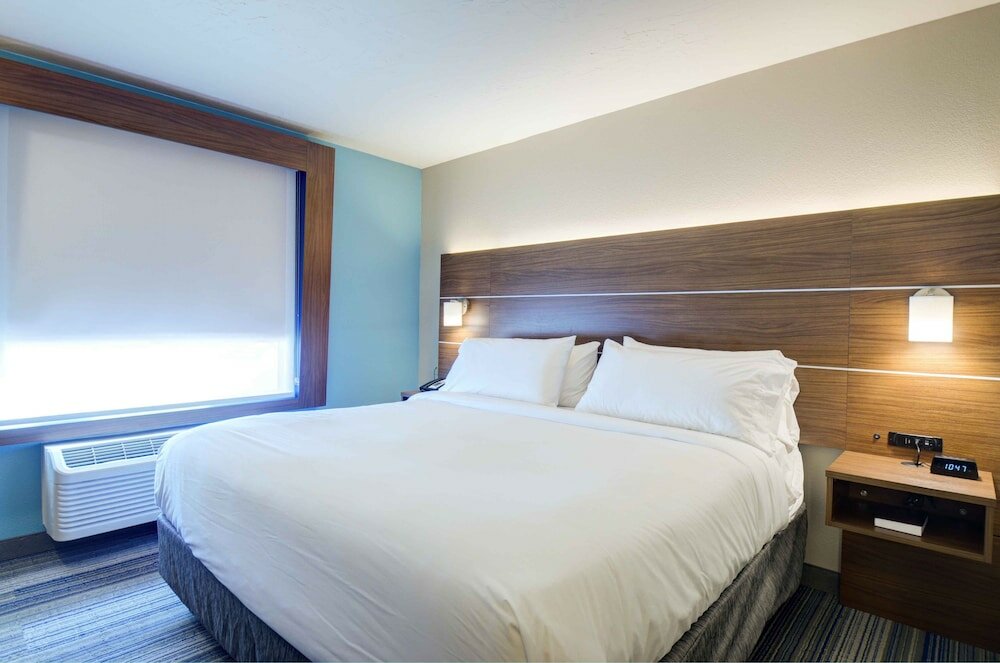 Фото Holiday Inn Express & Suites - North Platte, an Ihg Hotel