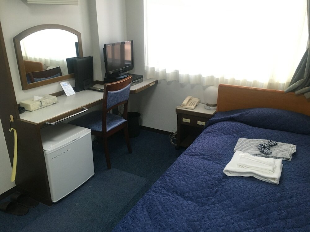 Фото Tokyo Business Hotel