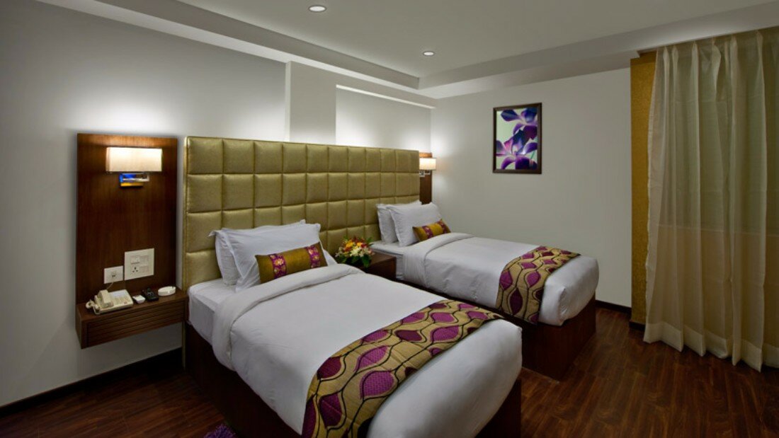 Фото New Leaf Hotel