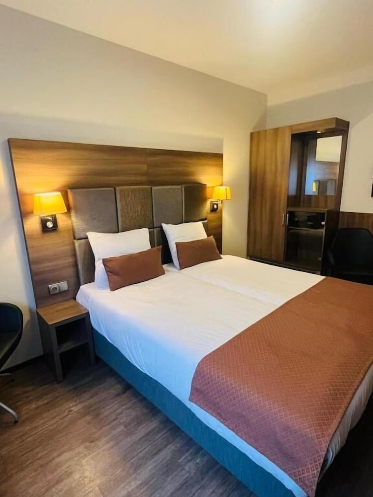 Фото Ozo Hotels Cordial Amsterdam