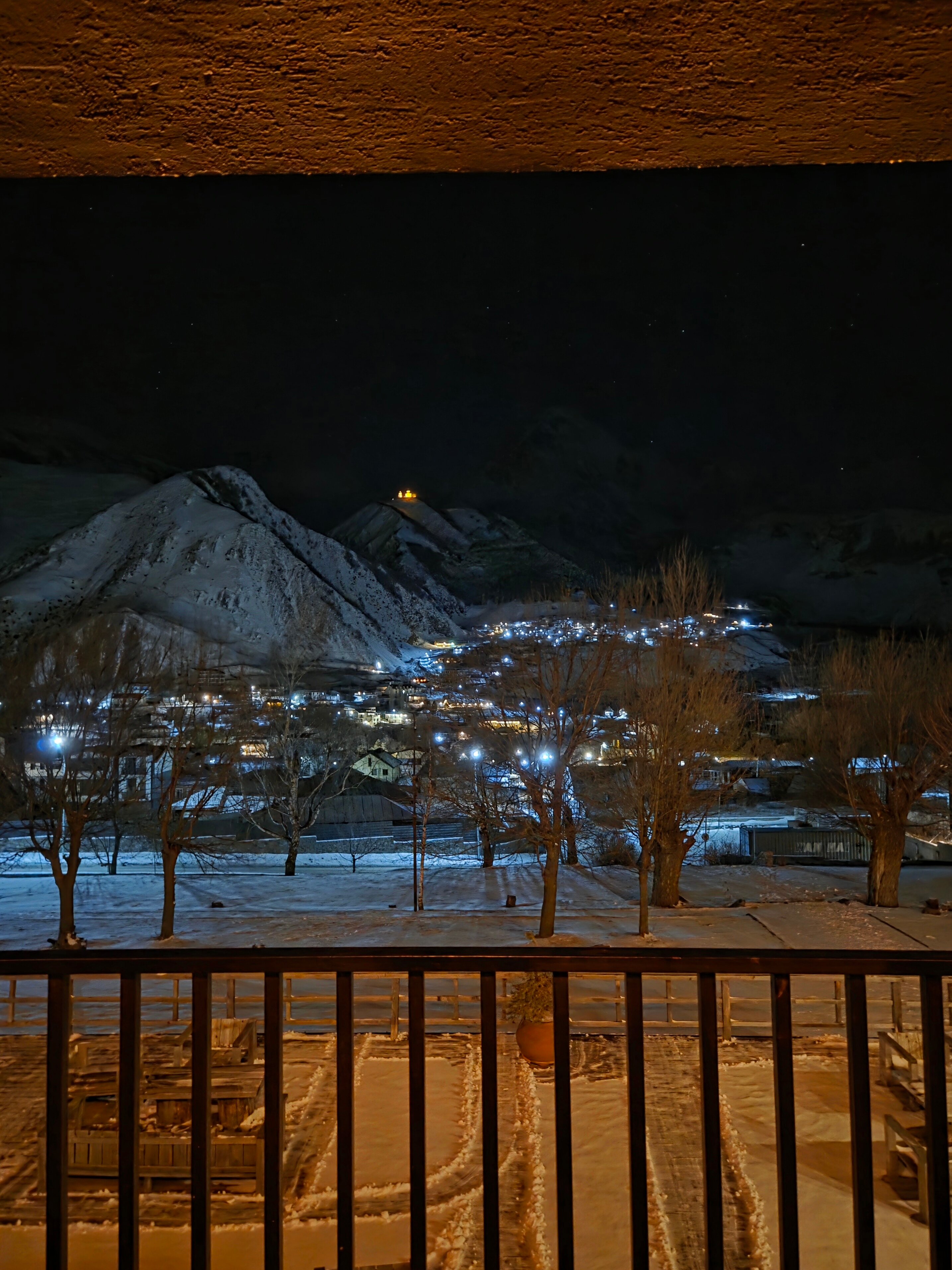 Фото Intourist Kazbegi