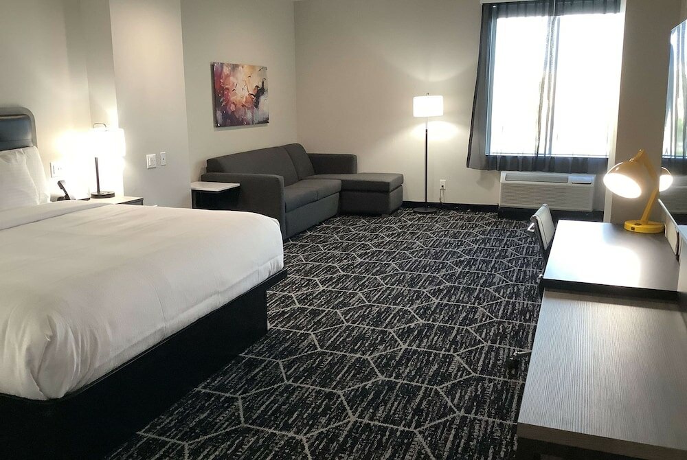 Фото La Quinta Inn & Suites by Wyndham Corpus Christi Southeast