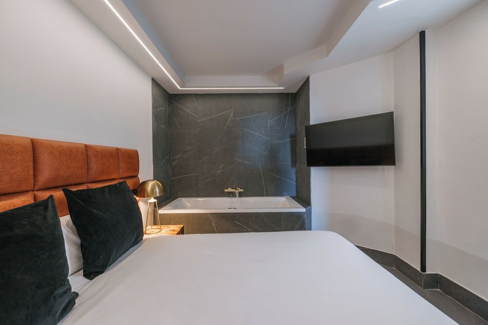 Фото Poem Suites