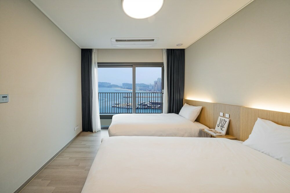 Фото Sokcho i Park Suite Hotel and Residence