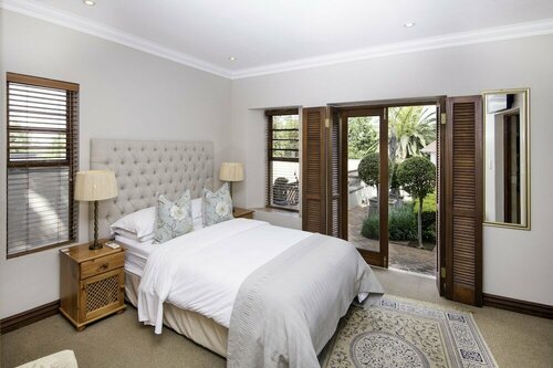 Внешний вид отеля Mont d'Or Bohemian House в Претории, фото 5