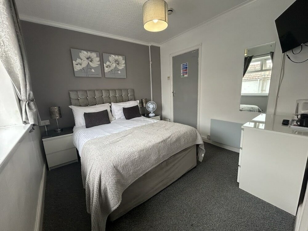 Фото The Sandford Promenade Hotel