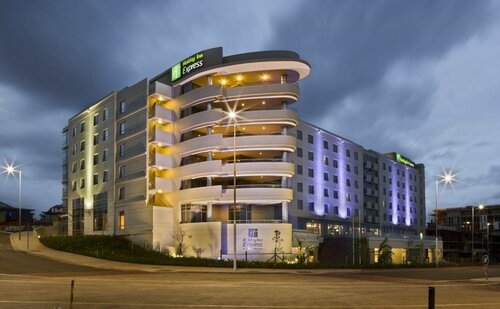 Внешний вид отеля Holiday Inn Express Durban - Umhlanga, an Ihg Hotel в Умхланга-Роксе, фото 2