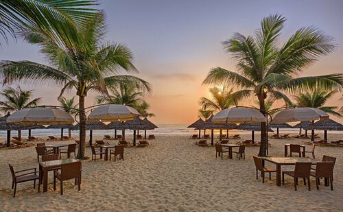 Внешний вид отеля Holiday Beach Hotel Danang в Дананге, фото 2