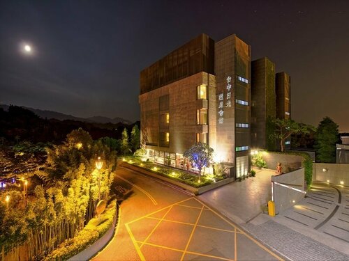 Внешний вид отеля The Sun Hot Spring & Resort в Тайчжуне, фото 1