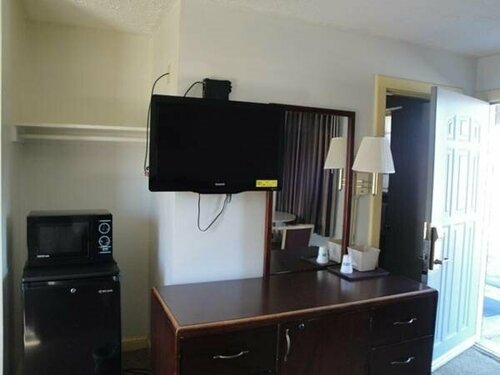 Гостиница Budget Inn Danville в Данвилле