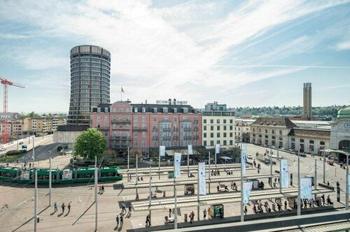 Гостиница Hotel Schweizerhof Basel в Базеле