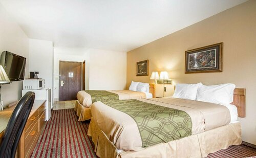 Гостиница Rodeway Inn & Suites Wi Madison-Northeast в Мэдисоне