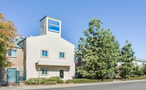 Гостиница Travelodge by Wyndham Yuba City