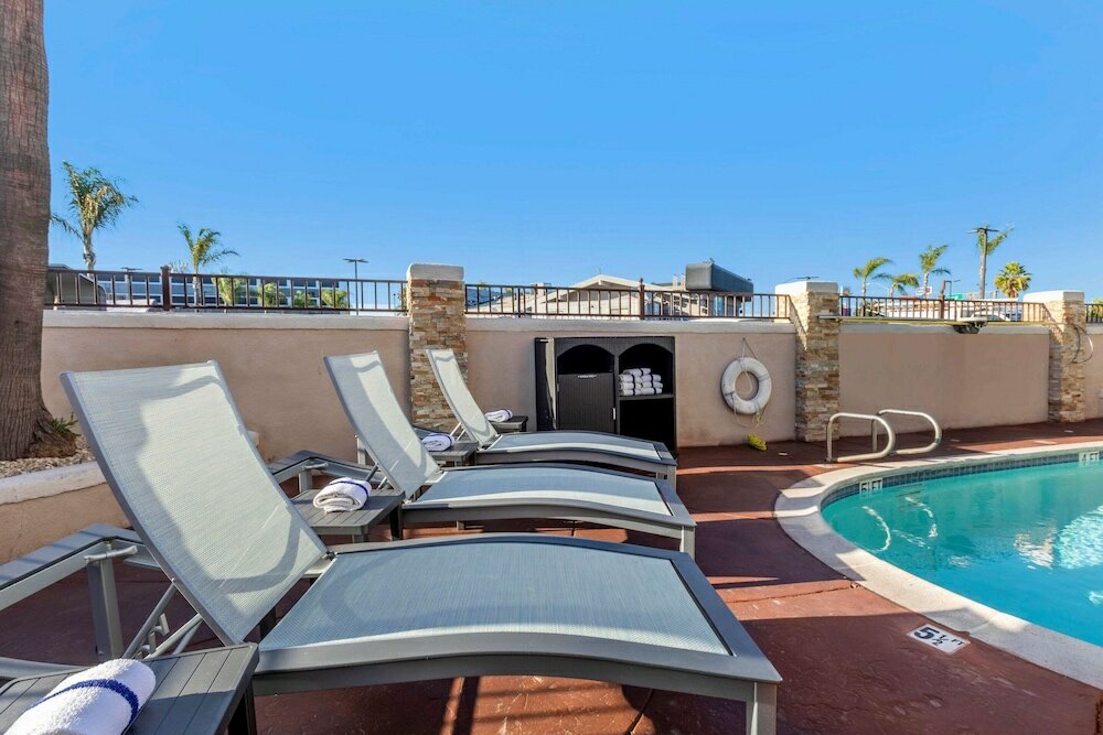 Фото Comfort Inn San Diego Miramar