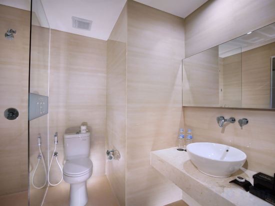 Фото Hotel Neo Denpasar