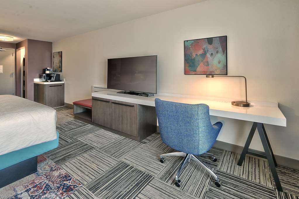 Фото Hilton Garden Inn Albuquerque/Journal Center