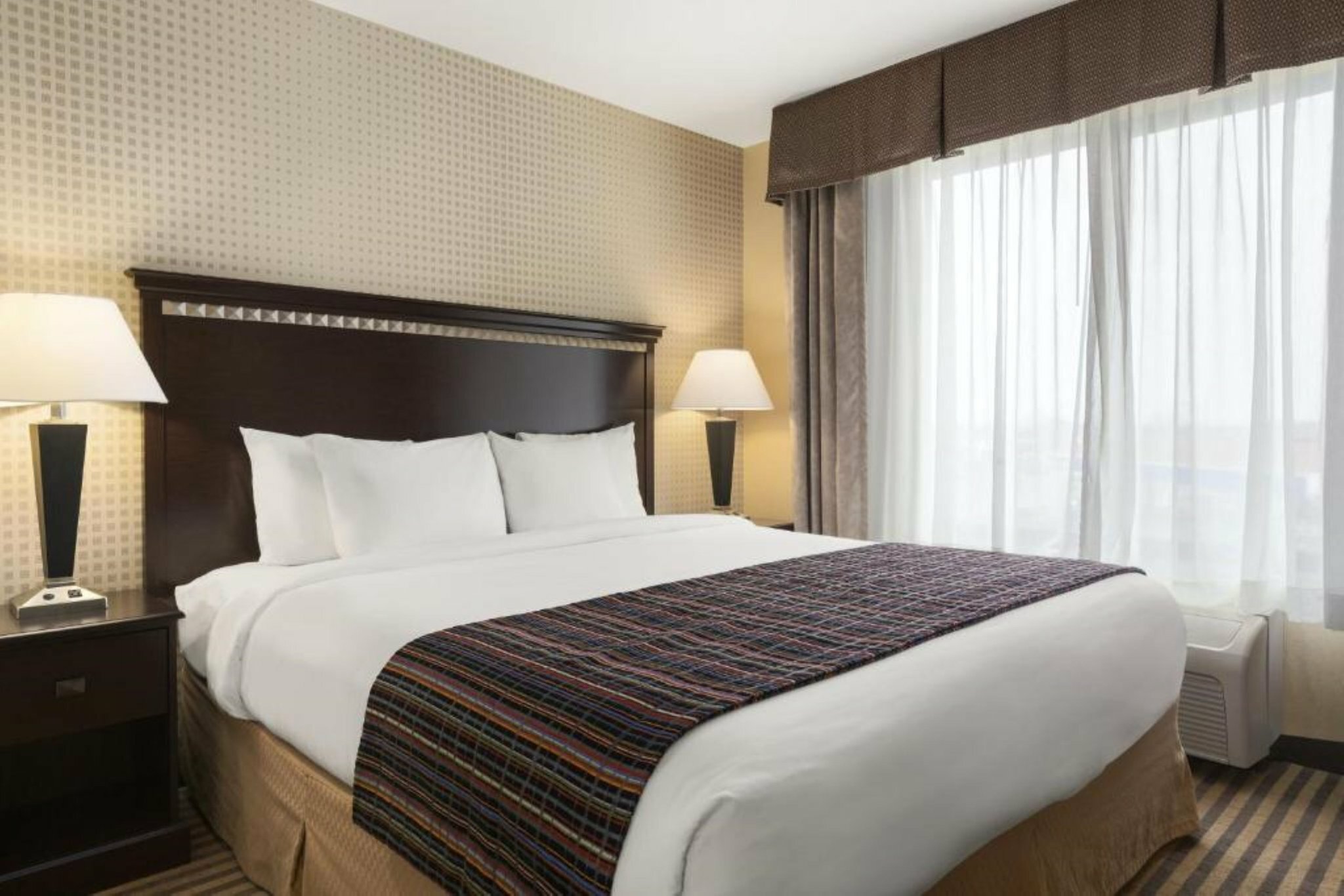 Фото Country Inn & Suites by Radisson, Dixon, Ca - Uc Davis Area