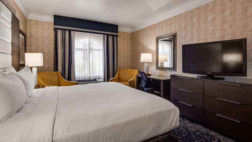 Фото Best Western Plus Abbey Inn