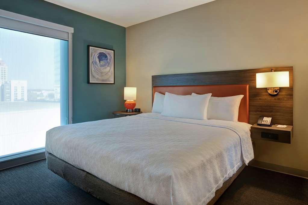 Фото Home2 Suites by Hilton Charlotte Uptown, Nc