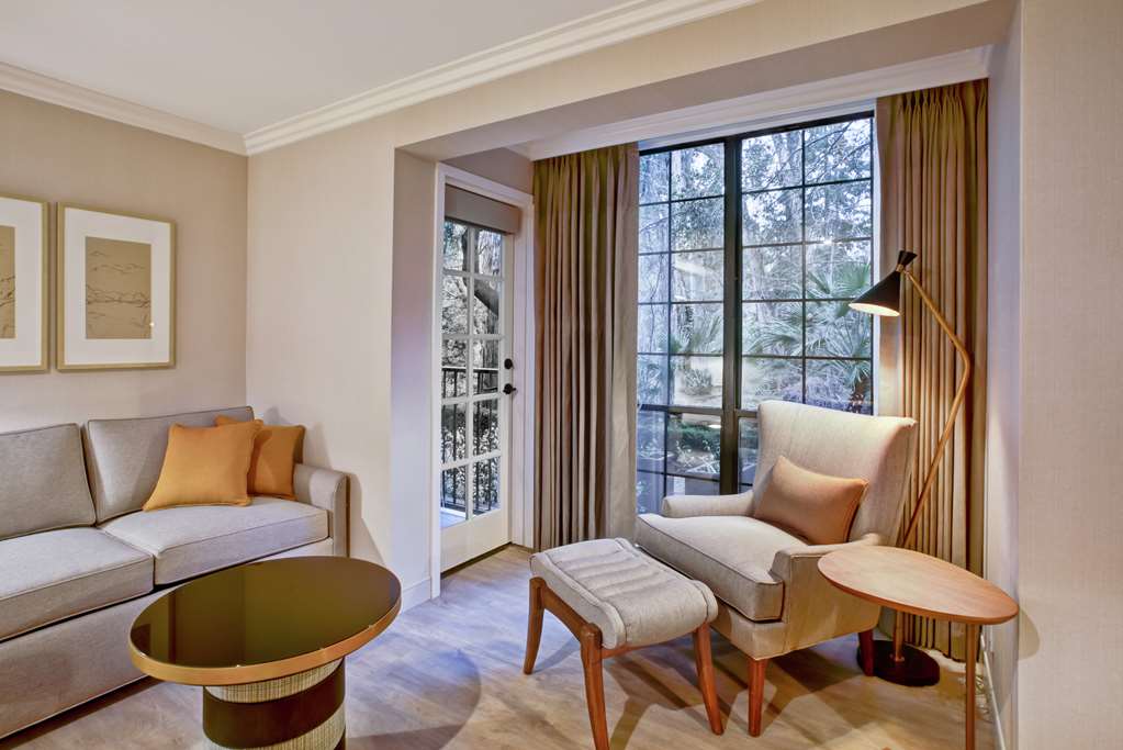 Фото The Inn at Saratoga, Tapestry Collection by Hilton