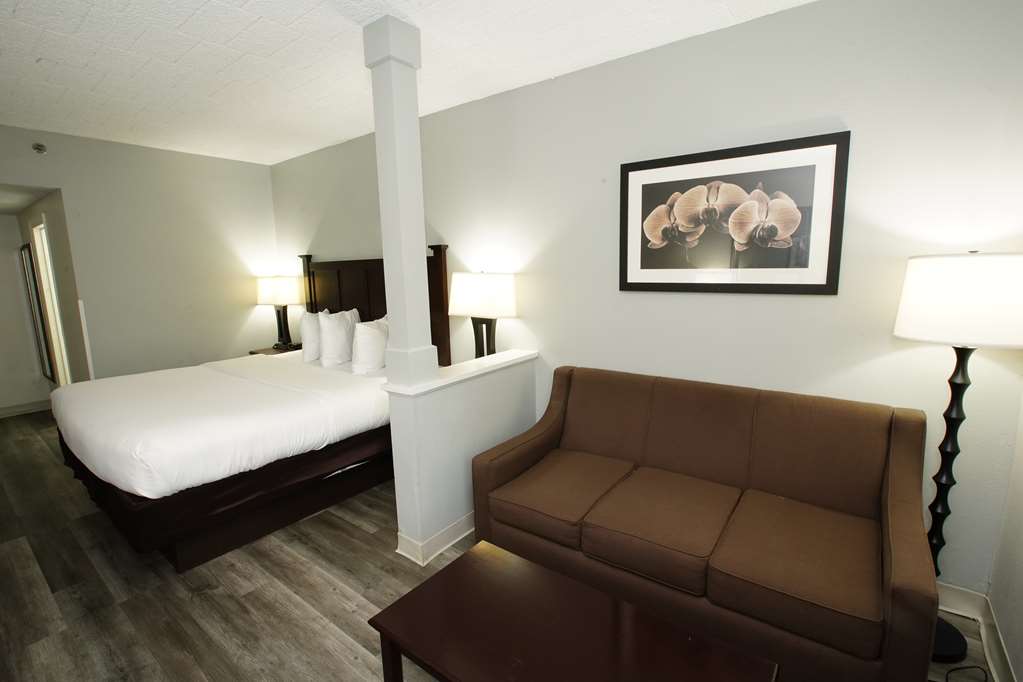 Фото Best Western Paramus Hotel & Suites