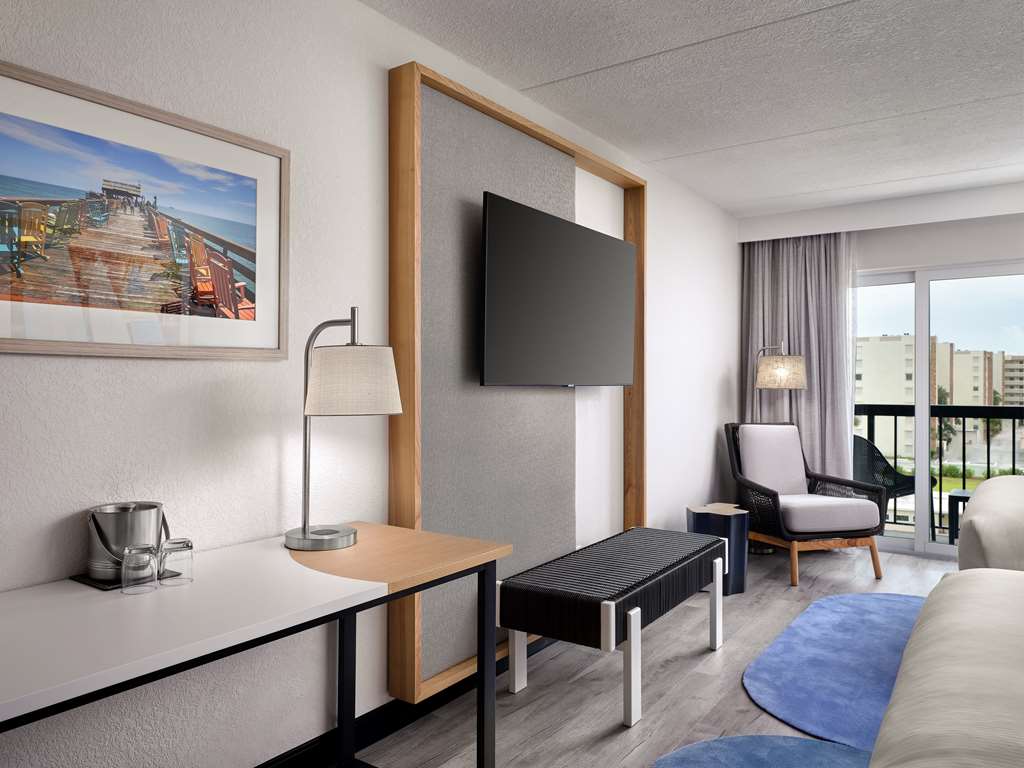 Фото Hilton Garden Inn Cocoa Beach Oceanfront