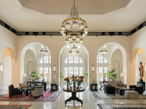 Гостиница Raffles Hotel Le Royal в Пномпене