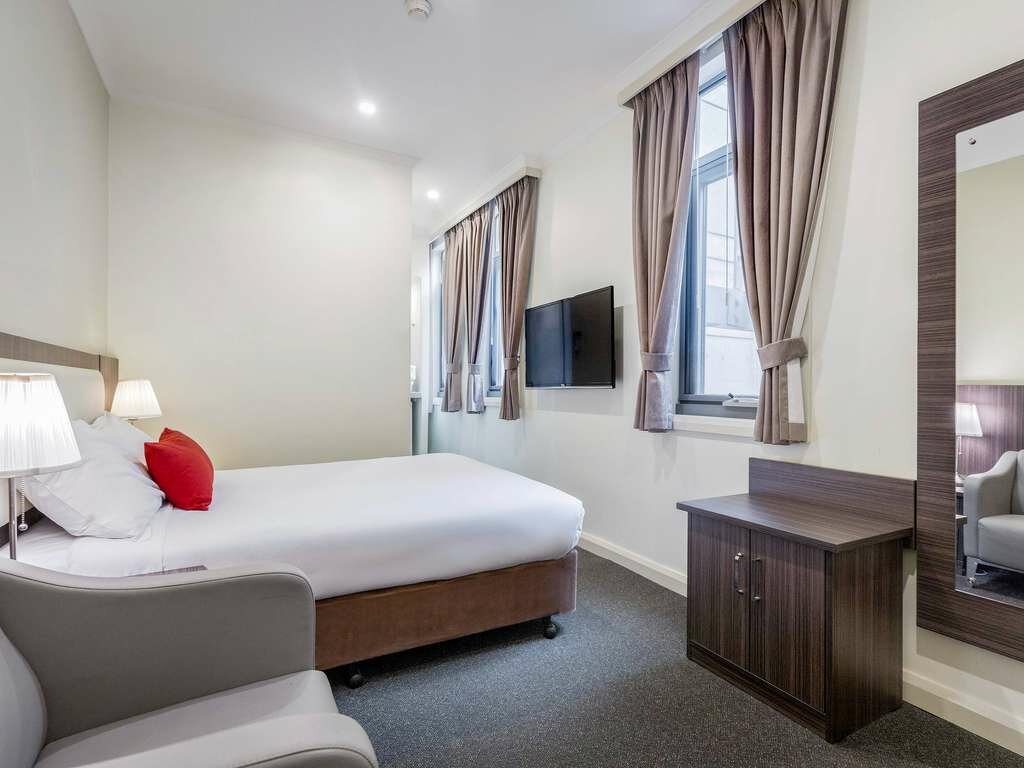 Фото Ibis Styles Kingsgate