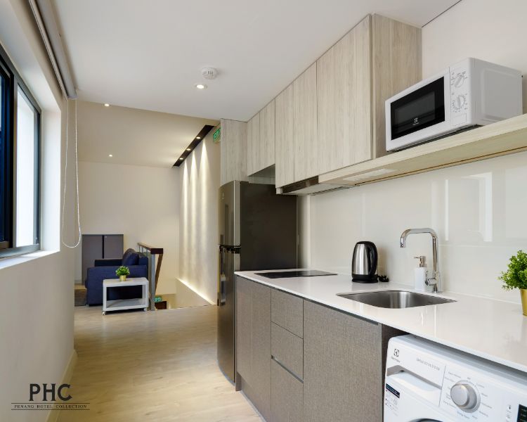 Фото Macallum Central Hotel by Phc