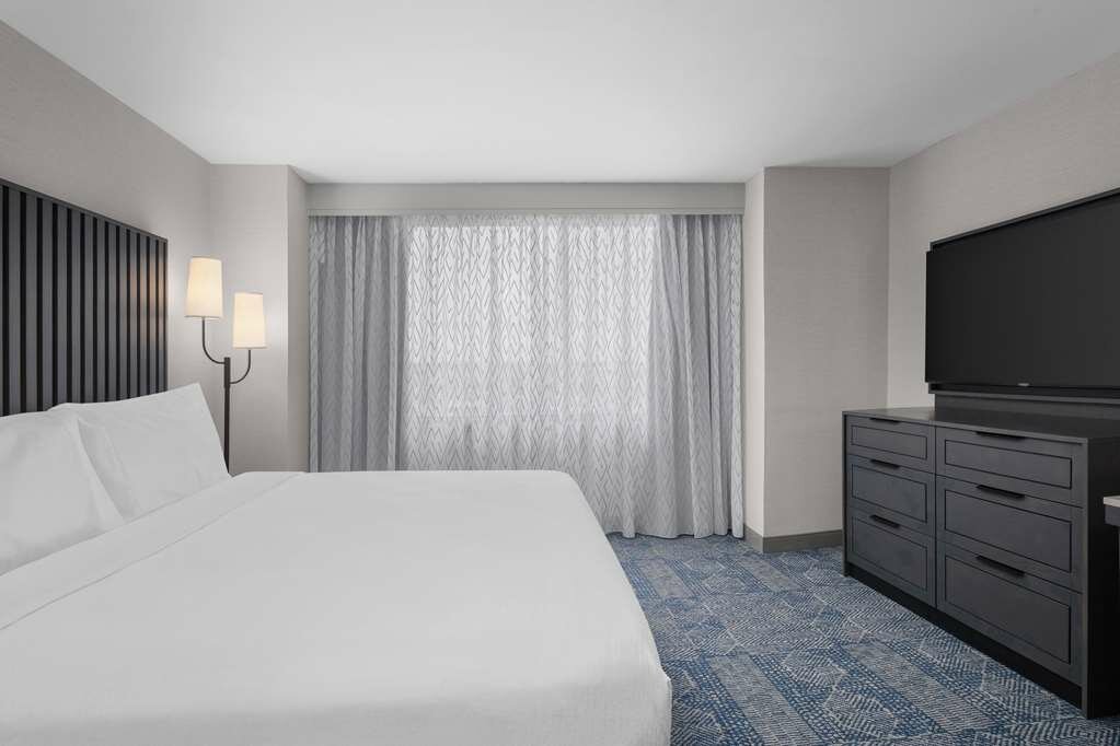 Фото Embassy Suites by Hilton El Paso