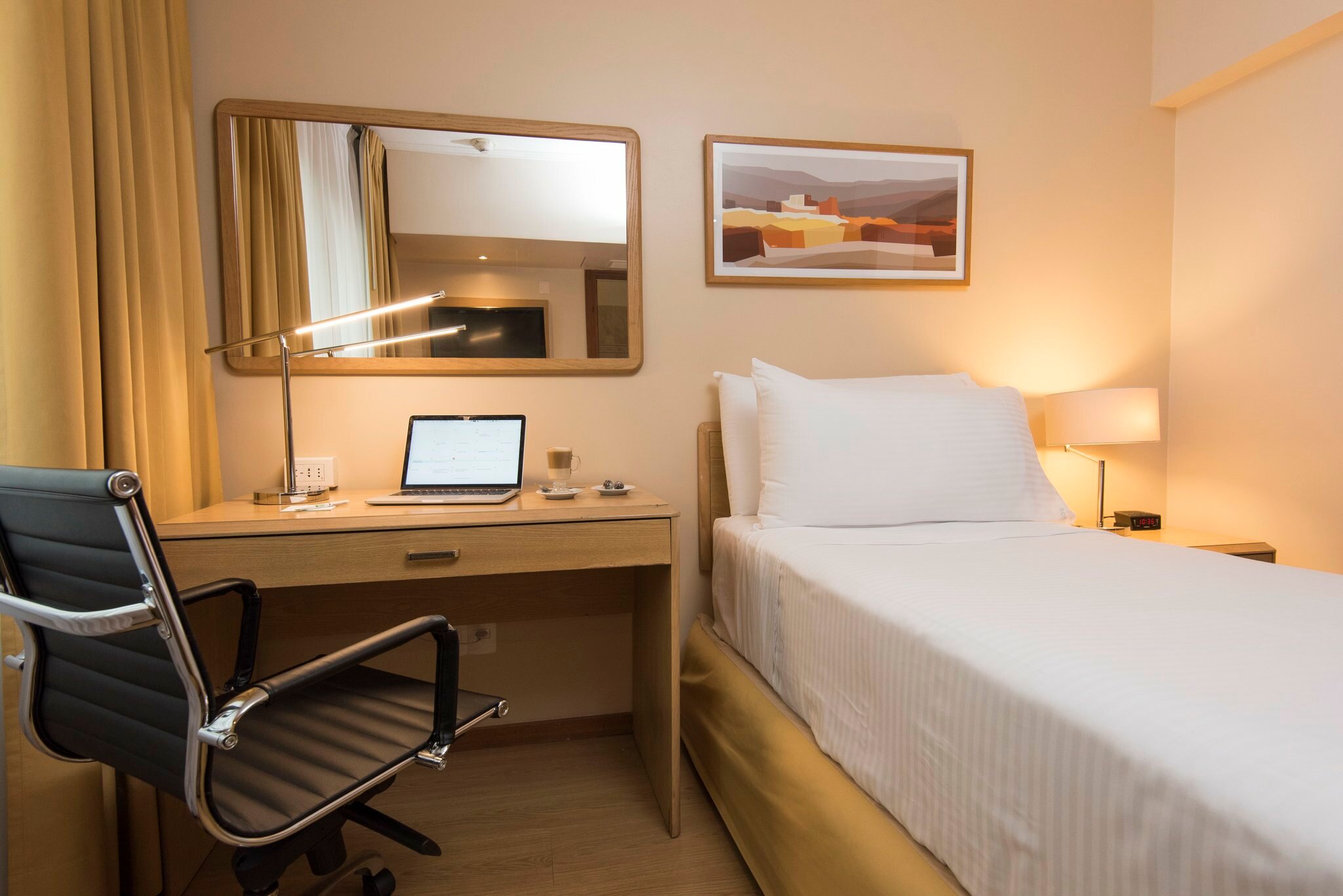 Фото Holiday Inn Montevideo, an Ihg Hotel