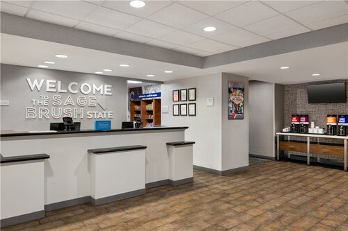 Гостиница Hampton Inn Las Vegas North Speedway в Норт-Лас-Вегасе