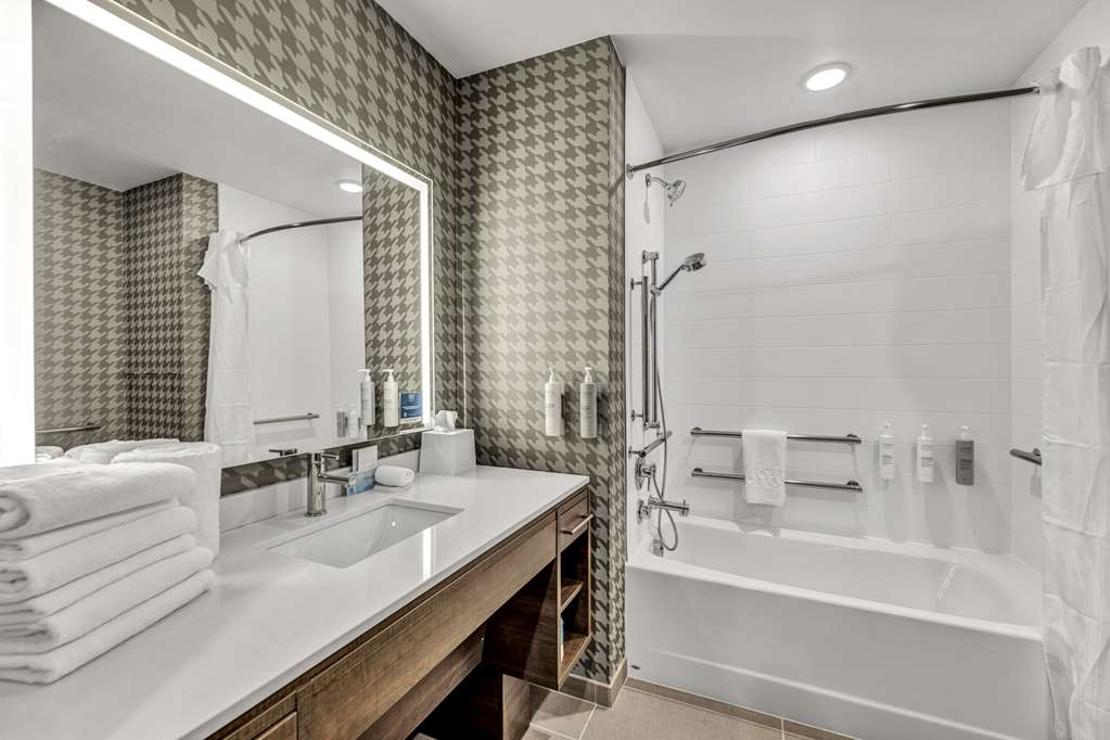 Фото Home2 Suites by Hilton Raleigh State Arena