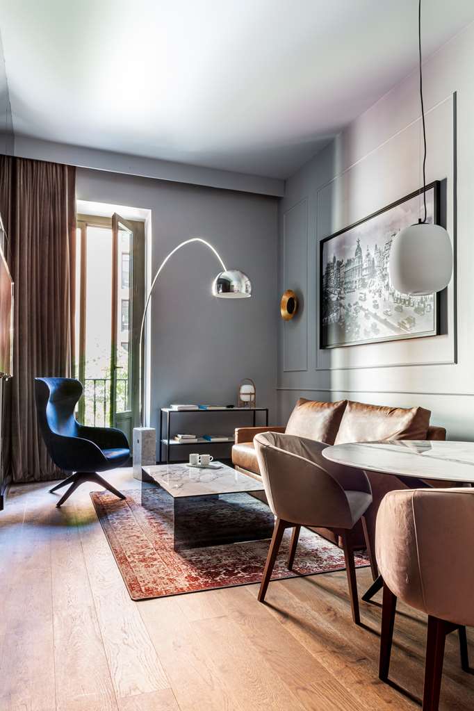 Фото Radisson Blu Hotel, Madrid Prado