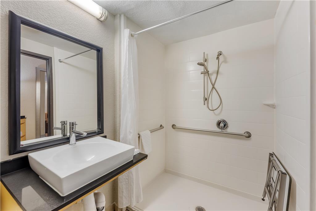 Фото Best Western Alamo Suites
