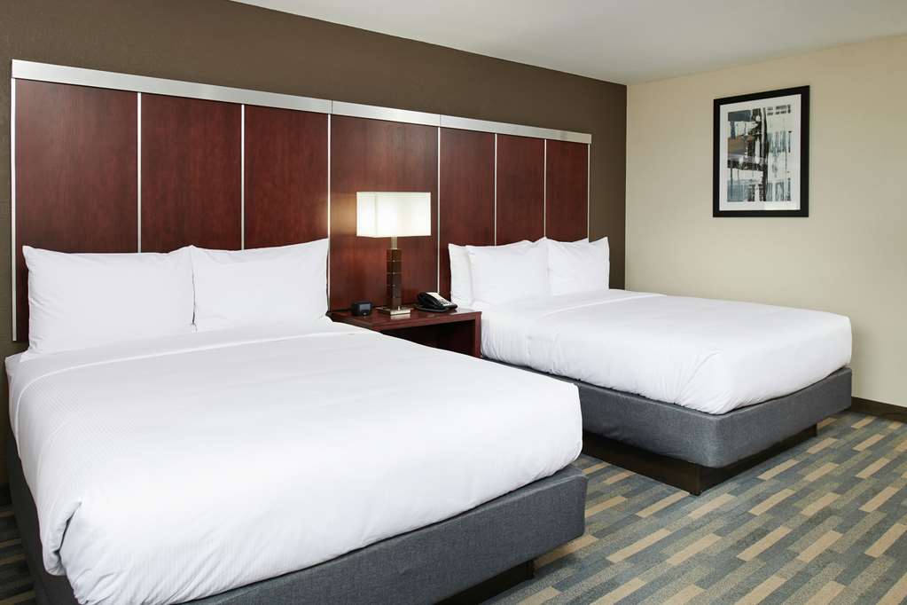 Фото DoubleTree by Hilton Raleigh Crabtree Valley