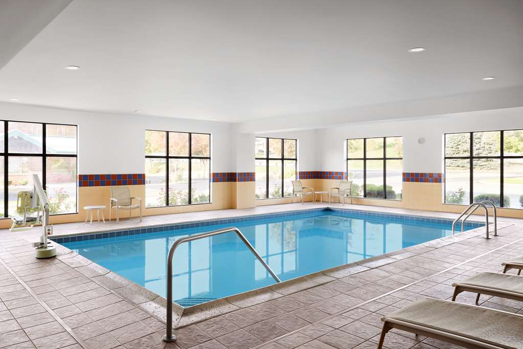 Фото Hampton Inn & Suites West Haven