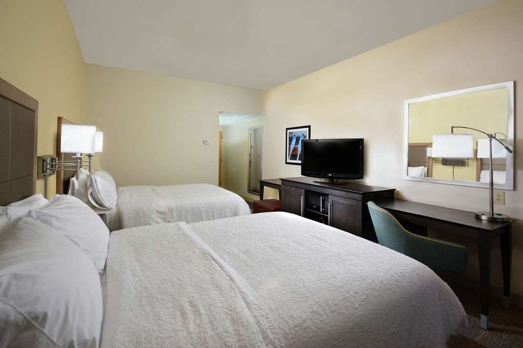 Фото Hampton Inn Martinsville