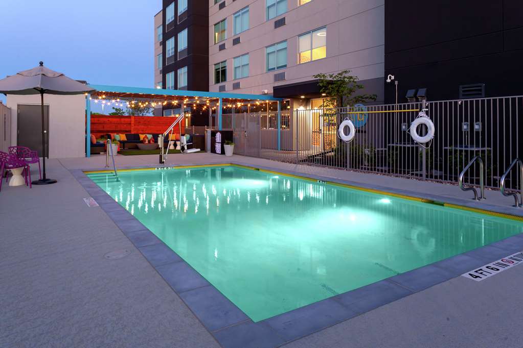 Фото Tru by Hilton Round Rock