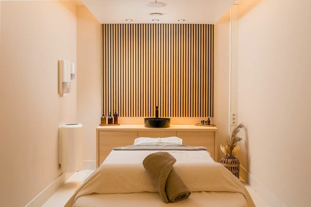 Фото Radisson Blu Hotel, Hamburg