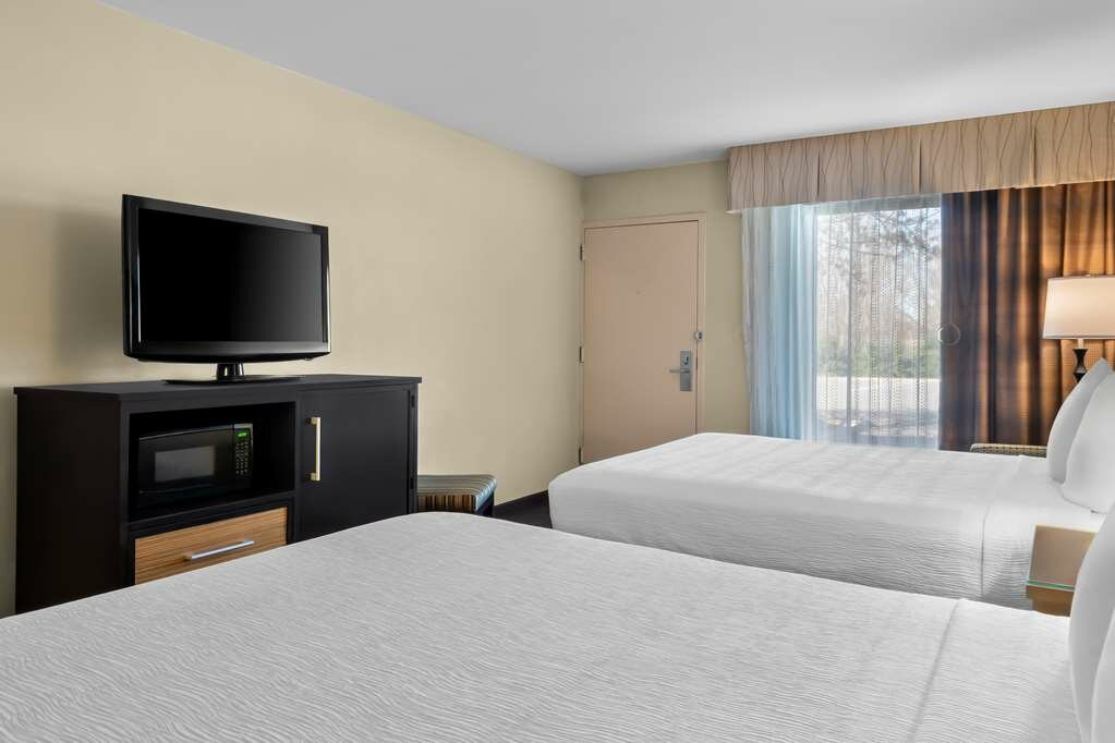 Фото Best Western Newport Inn