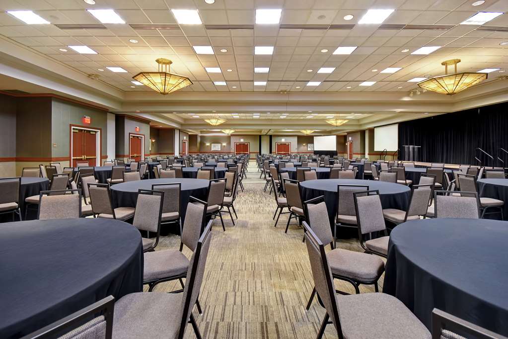 Фото Embassy Suites Little Rock