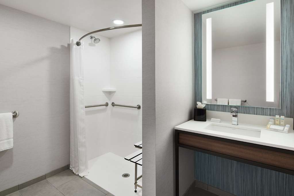 Фото Hilton Garden Inn Champaign Urbana