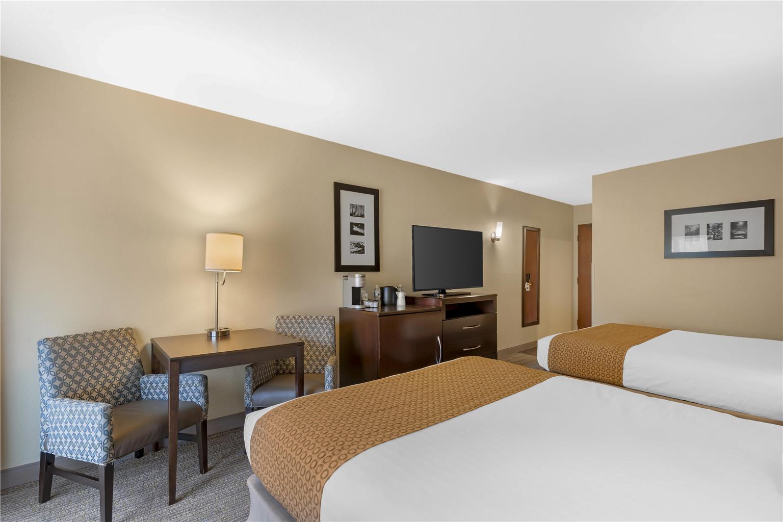 Фото Best Western Plus Plaza by the Green