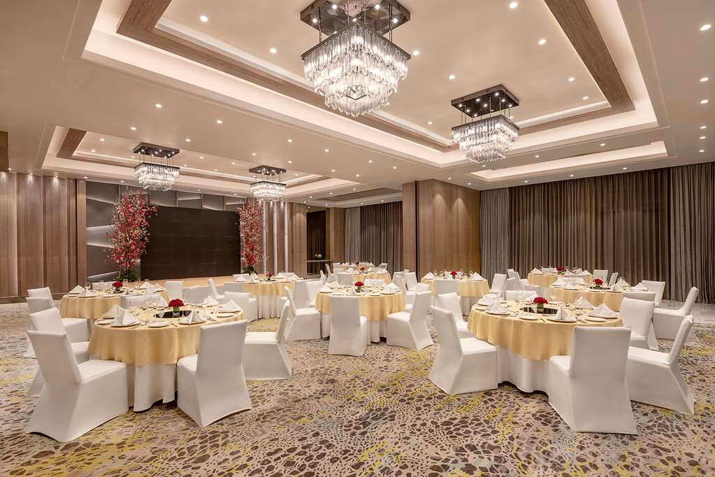 Фото Radisson Hotel Mumbai Andheri MIDC