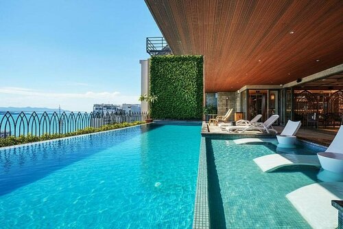 Гостиница Champton Nha Trang Hotel в Нячанге