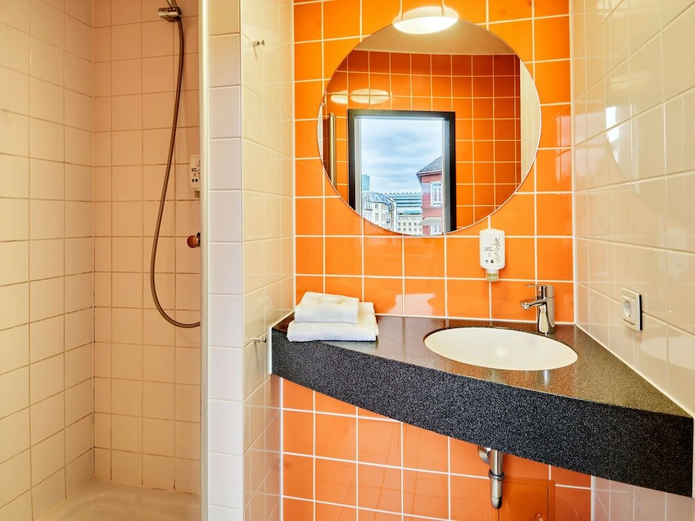 Фото B&b Hotel Frankfurt-Hbf