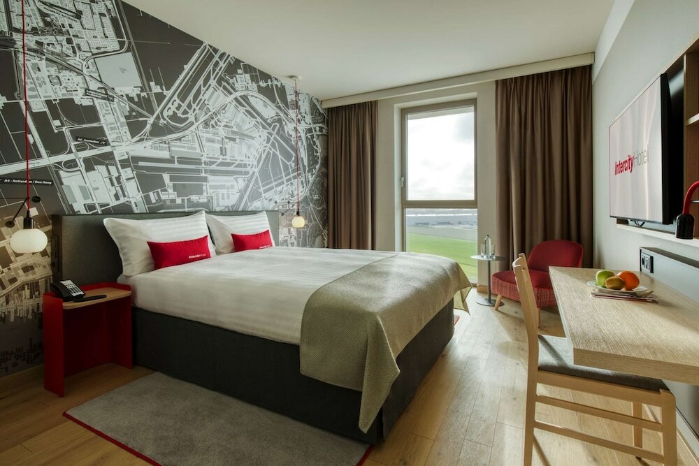 Фото IntercityHotel Amsterdam Schiphol Airport