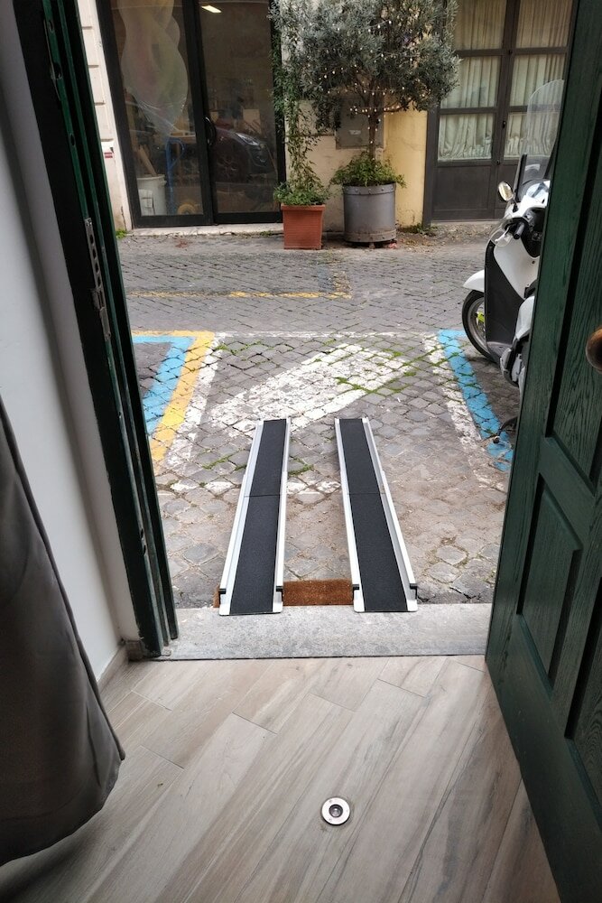 Фото Flatinrome Trastevere Deluxe Rooms